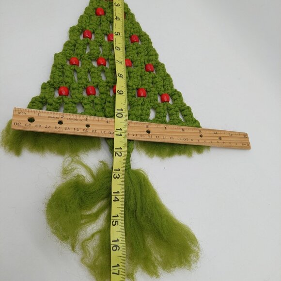 Macrame Crochet Handmade Christmas Tree Wall Hanging Red Beads Vintage - Picture 5 of 7